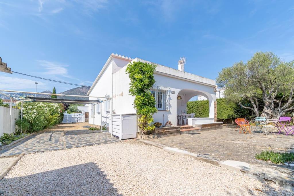 Mb1-House With Big Garden ,Swimming-Pool, & Barbacue In Roses 빌라 외부 사진